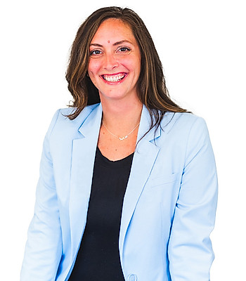 Portrait of Kelli Garcia, REALTOR®.